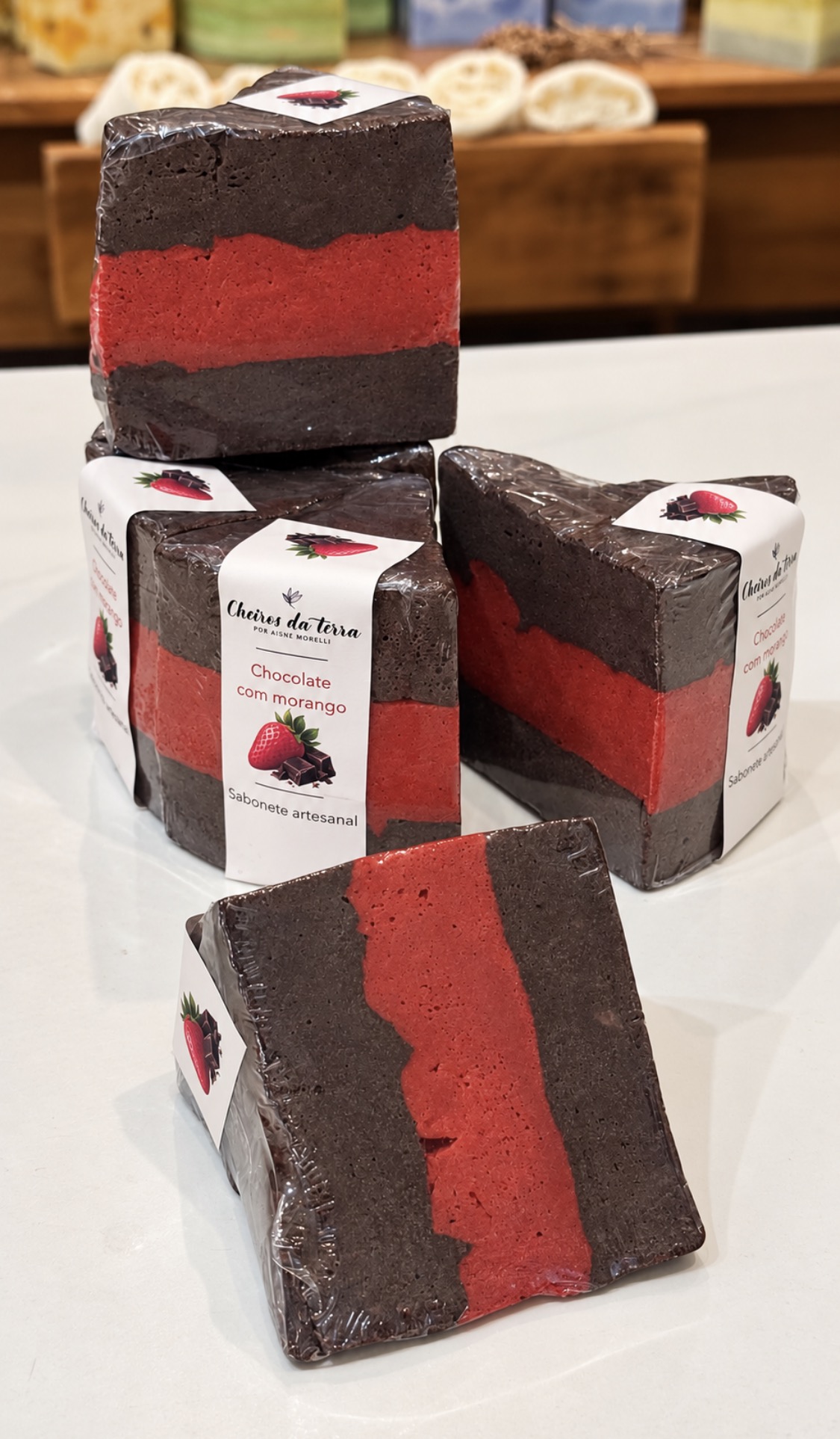 SABONETE DE CHOCOLATE COM MORANGO